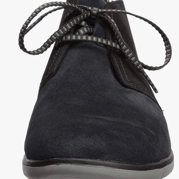 BNIB Freeman Waterproof Uggs - Picture 2 of 4